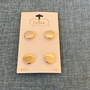 New La Mode Buttons